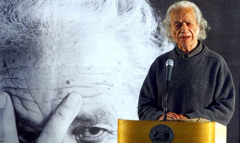 تشيلي تحتفل بشاعرها &laquo;المعتكف&raquo; بعد بلوغه المائة