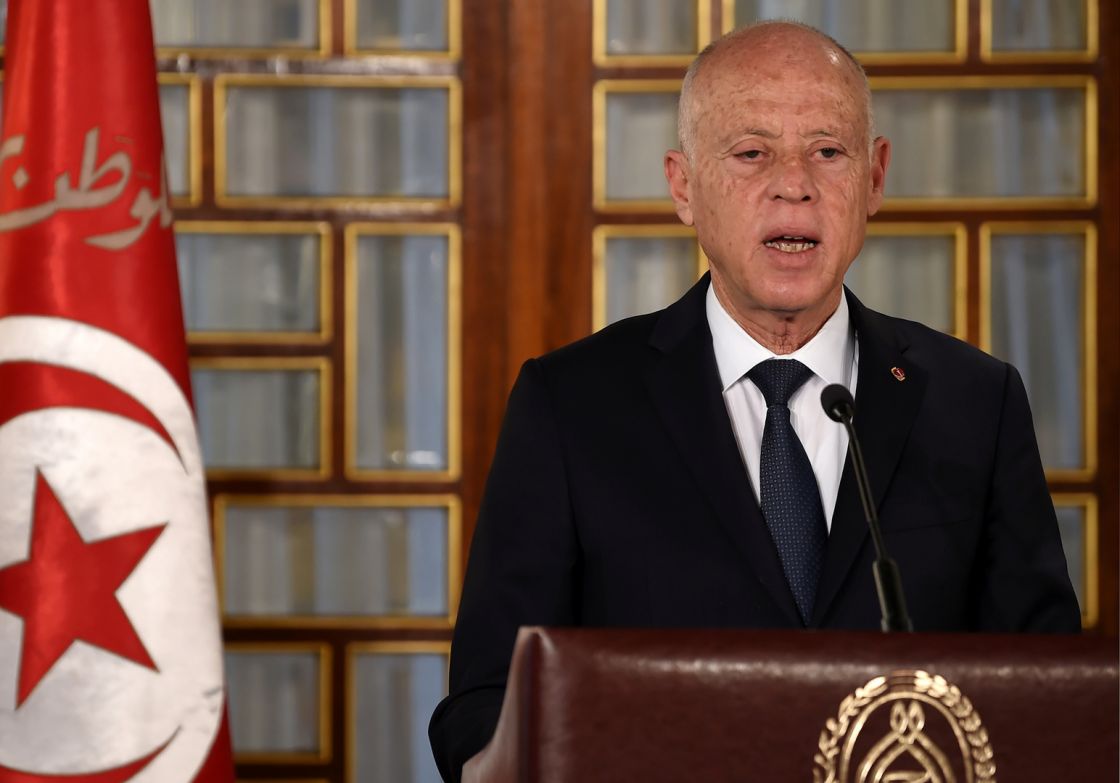 الرئيس التونسي يقيل حُكّام 3 ولايات تونسية من مناصبهم