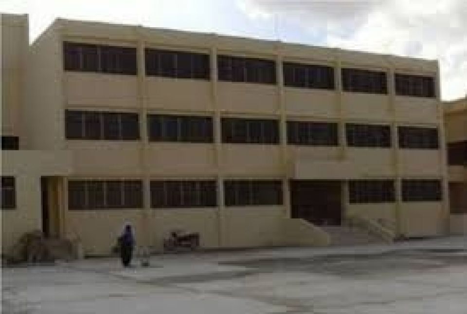 مدرسو دير الزور ومعلموها...طحنتهم الأزمة..!