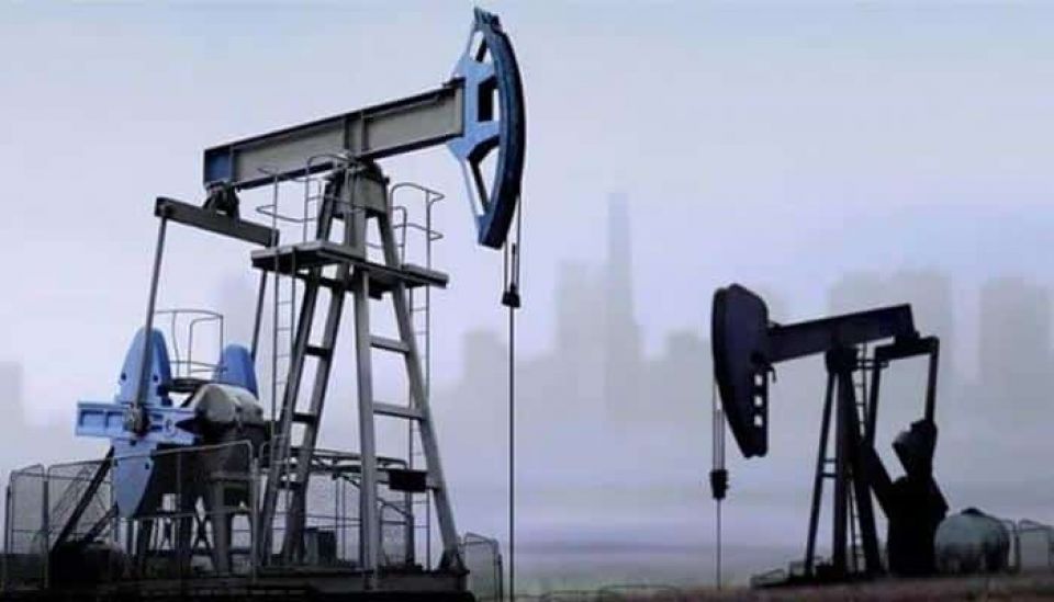 أسعار النفط بالدولار تشهد ارتفاعاً جديداً