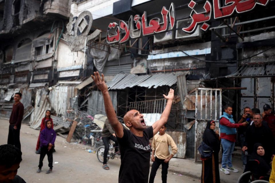 المحرر السياسي: لماذا تجددت الحرب على غزة؟