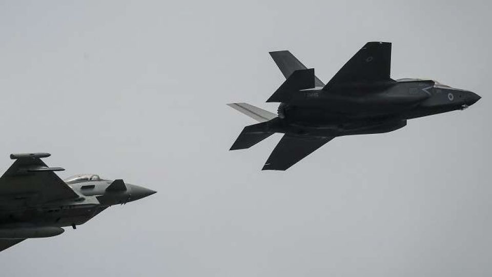 موسكو: مرافقة مقاتلات بريطانية لطائرات روسية خطوة خطيرة