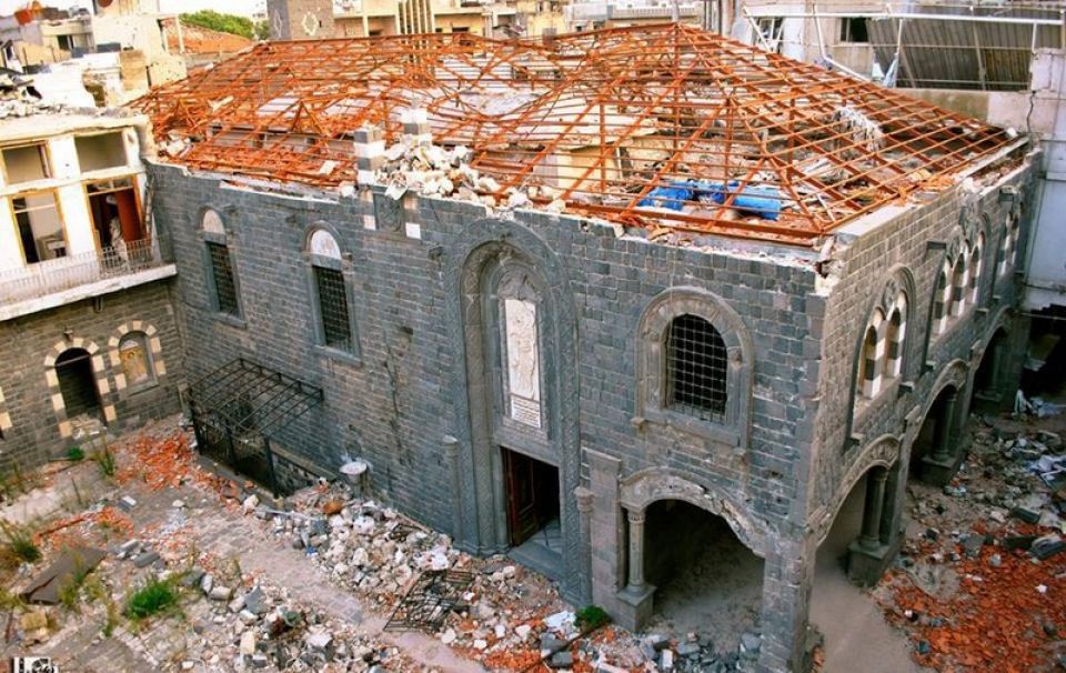 حمص.. بين الحصار والمزايدة!