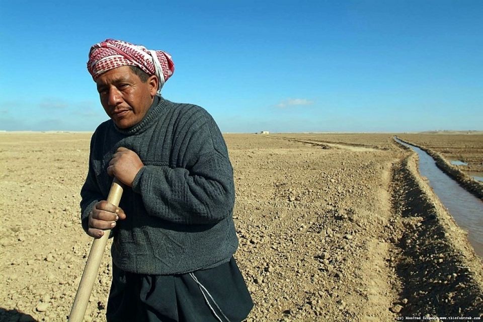 فلاحو الرقة: أهكذا يعامل الوطنيون الشرفاء؟