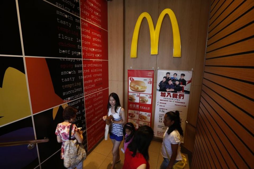 «ماكدونالدز» تغلق جميع مكاتبها بأمريكا «مؤقتاً» وتسرّح عدداً غير معلوم من العمّال