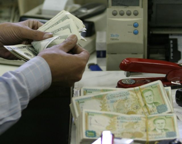 تاريخ الدولارات الخارجة... ومصير الدولارات الداخلة؟