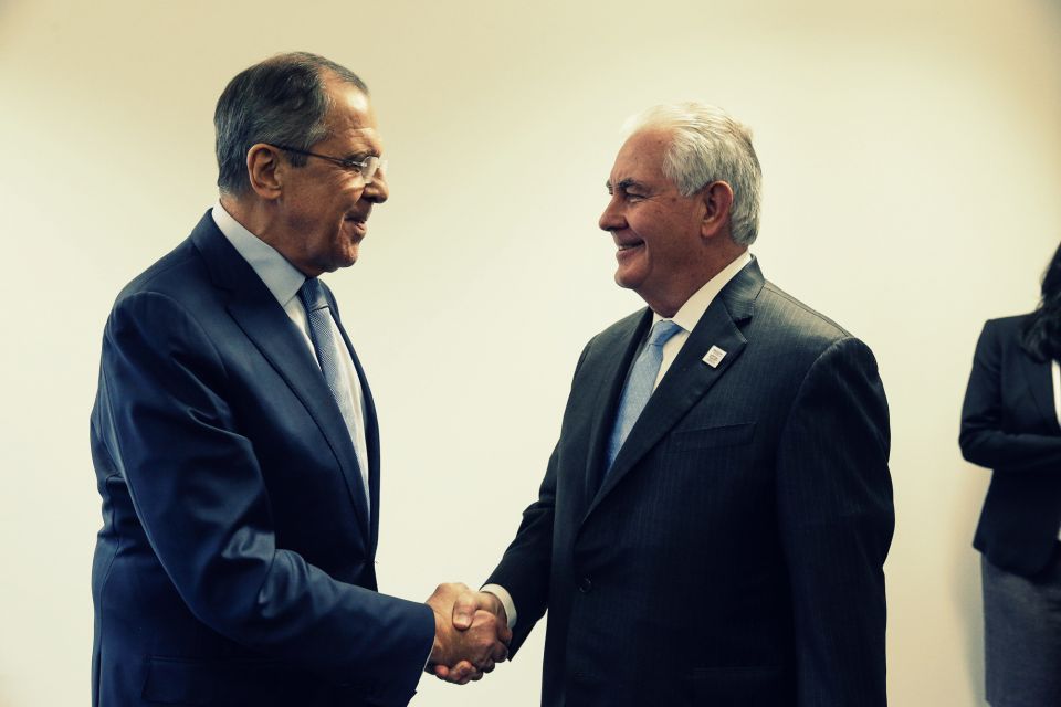 &quot;جدد الوزيران الالتزام بتجنب وقوع النزاعات، أثناء تنفيذ العمليات القتالية في سورية، وتقليص العنف