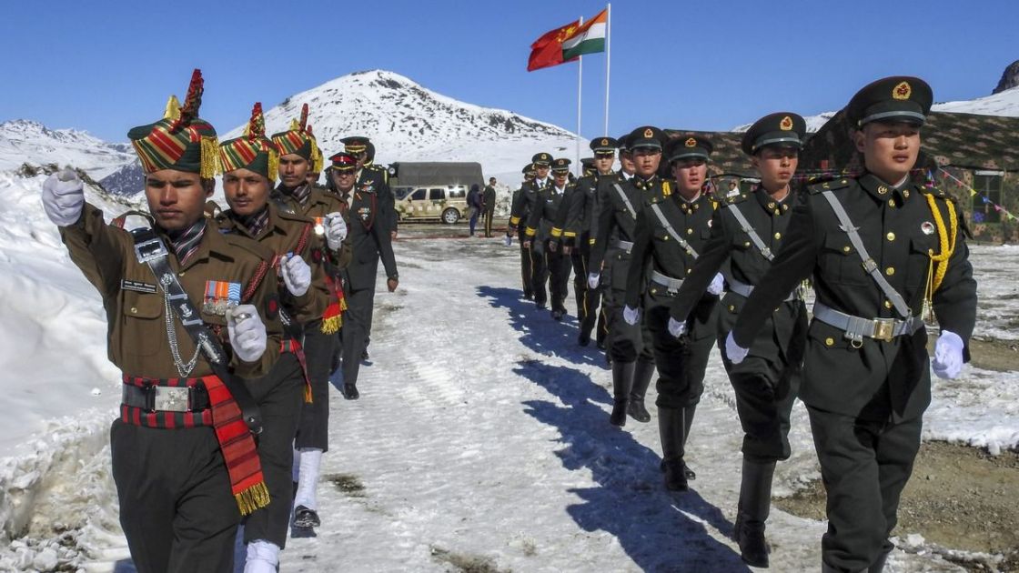 اتفاق صيني هندي على سحب قواتهما من منطقة حدودية متنازع عليها غرب الهيملايا