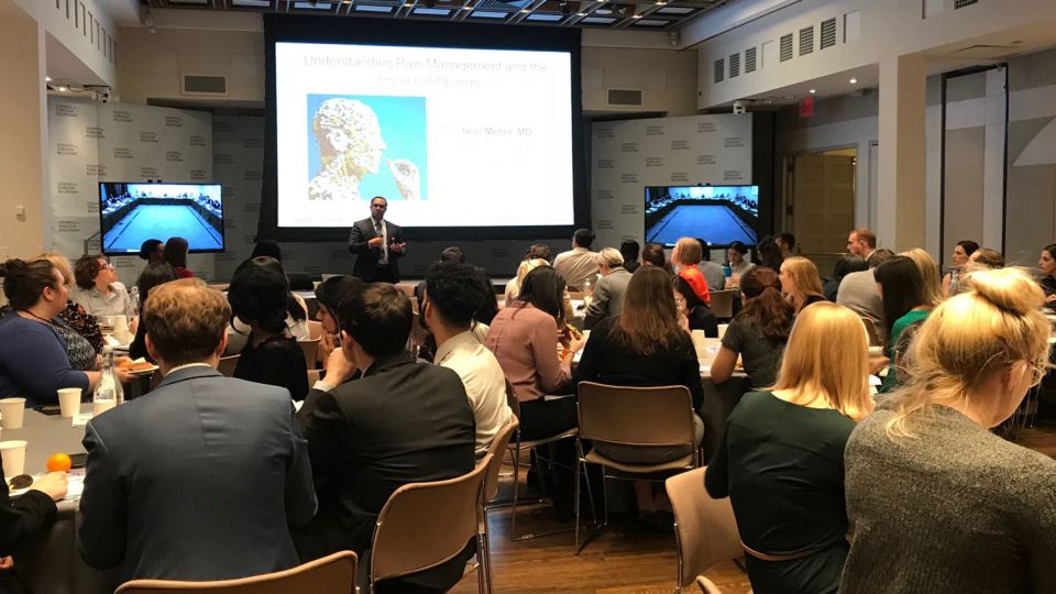 أدوات هيمنة النخب: cfr  3 استحالة الاستدامة