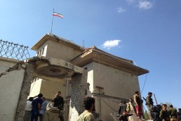 قتيل و17 جريحا في استهداف منزل السفير الإيراني بصنعاء