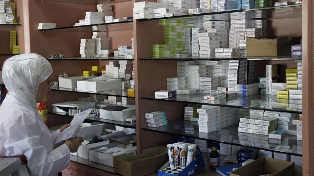 الموت أرحم من المرض.. فالأدوية طبقية أيضاً.!