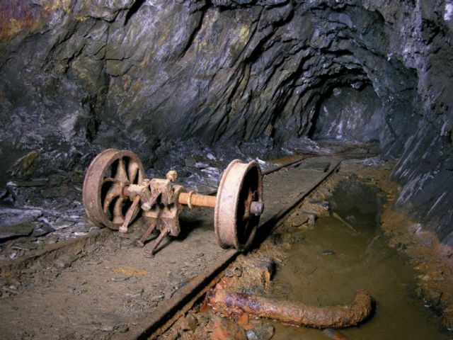 تاريخ المناجم ونهاية بريطانيا الصناعية