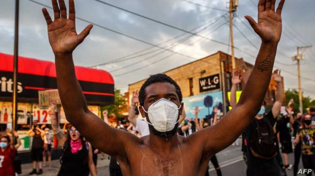 عصر &laquo;الذاتية&raquo; يذوي فكيف نمنع &laquo;الجبرية&raquo; من ملء فراغه؟