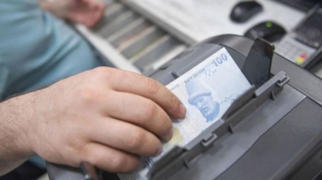&laquo;المركزي&raquo; التركي يستنفر لوقف انهيار الليرة قبل الانتخابات