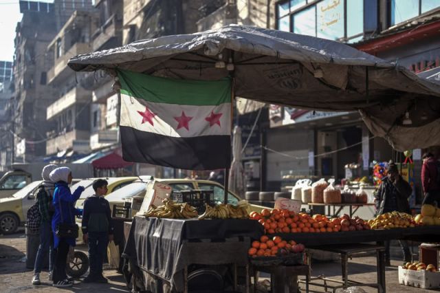 الاقتصاد السوري بعد سقوط السلطة: إعادة تشكُّل البنية الطبقية واتجاهات الاقتصاد