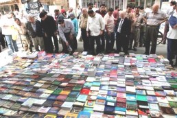 شارع المتنبي مناخ للحرية.. ولكن!