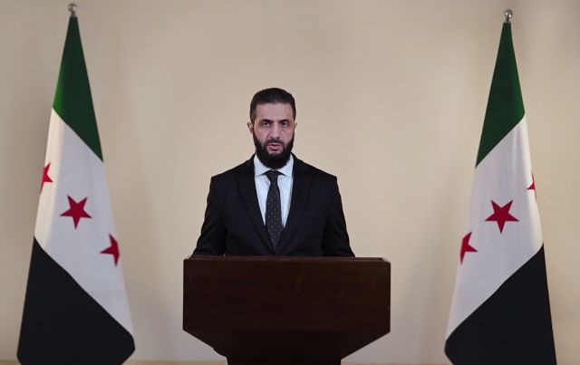 الشرع يشكّل لجنتين: للتحقيق بأحداث الساحل والحفاظ على السلم الأهلي