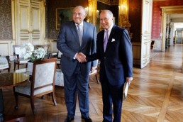 وزراء خارجية مصر وفرنسا وبريطانيا يناقشون أوضاع المنطقة