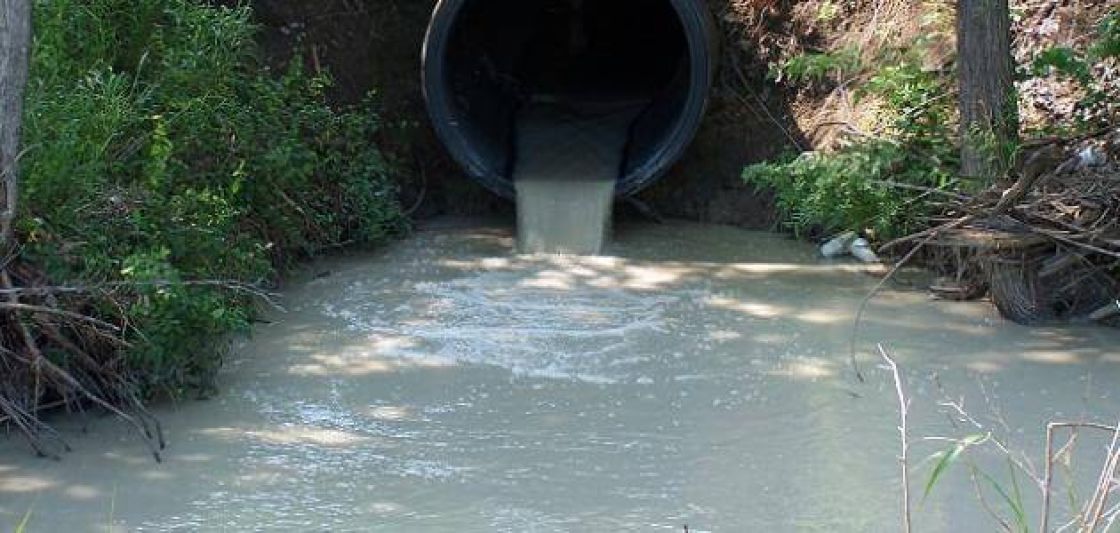 طرطوس: تلوث لمياه الشرب بالصرف الصحي والقمامة يؤدّي لإيقاف ضخّها لعدة مناطق