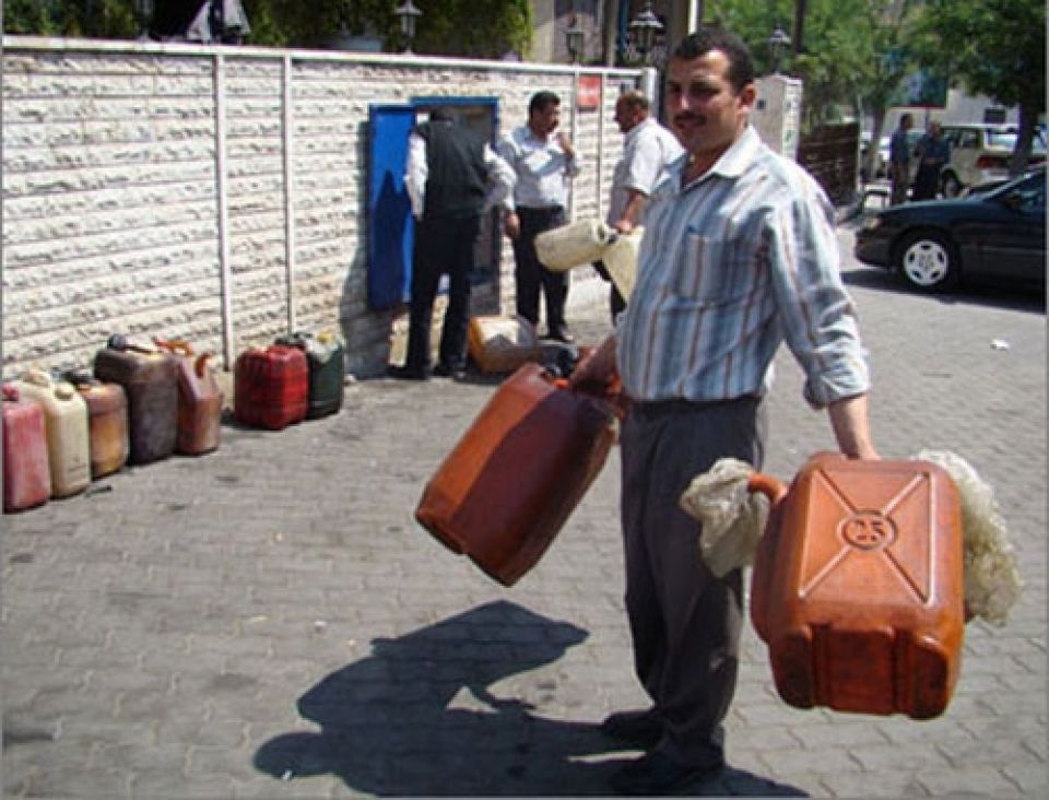 التعويل على الاستيراد لتأمين المادة..والحكومة توزع الدفعة الأولى من مازوت التدفئة