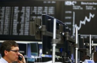تجدد الحرب التجارية &laquo;يُرعب&raquo; أسواق الأسهم العالمية
