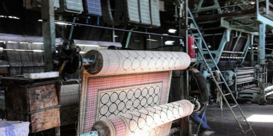 عمال مبدعون...ولكن؟