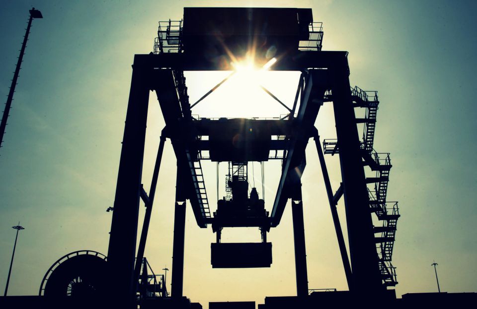 يتوقع التقرير الألماني أن المبادرة الصينية لن يكون لها حدود وقد ينتهي بها الأمر إلى ربط القارات الخمس