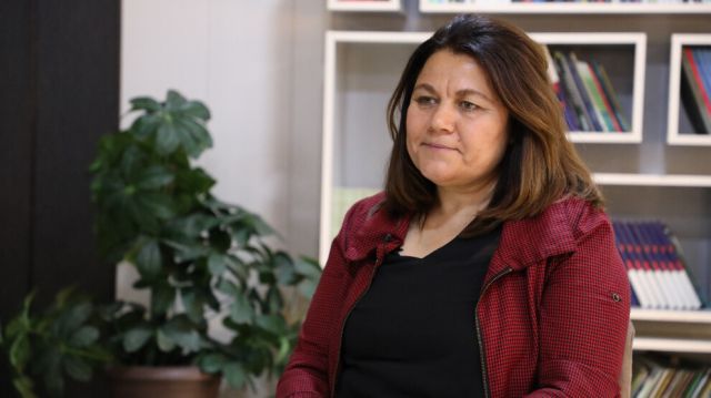 رئيسة وفد «قسد» تدعو لحوارات موسَّعة لحل ملفّ الاندماج في الدولة السوريّة