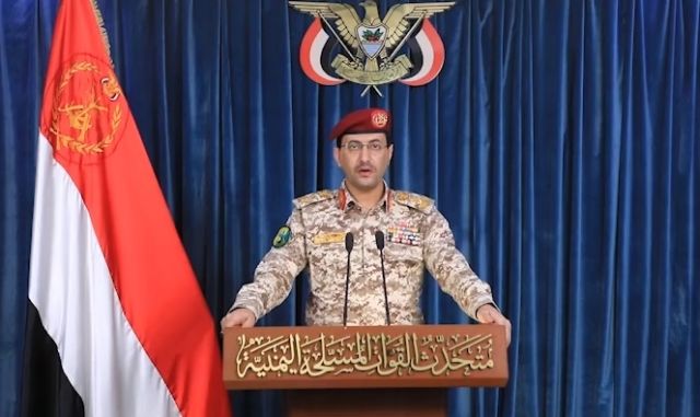 أول بيان للحوثيين يلوّح بانخراطهم في الحرب إذا استمر أو توسع التصعيد ضد إيران