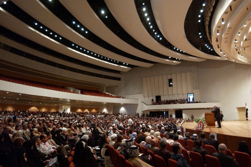 البرلمان العراقي يقر خطة الإصلاح الحكومية بعد سلسلة احتجاجات شعبية