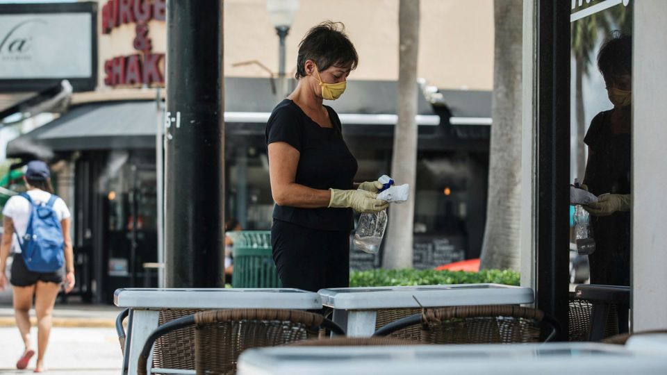 أمريكا تسجل رقما قياسيا بإصابات كورونا تجاوز 94 ألف حالة