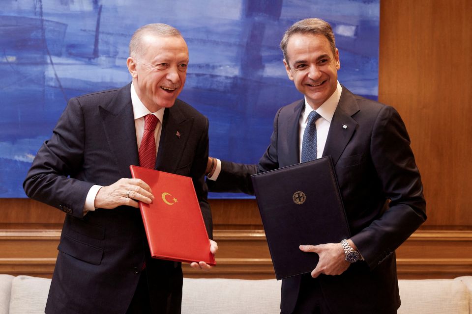 تركيا وتصفير المشاكل الإقليمية: اليونان خطوة جديدة