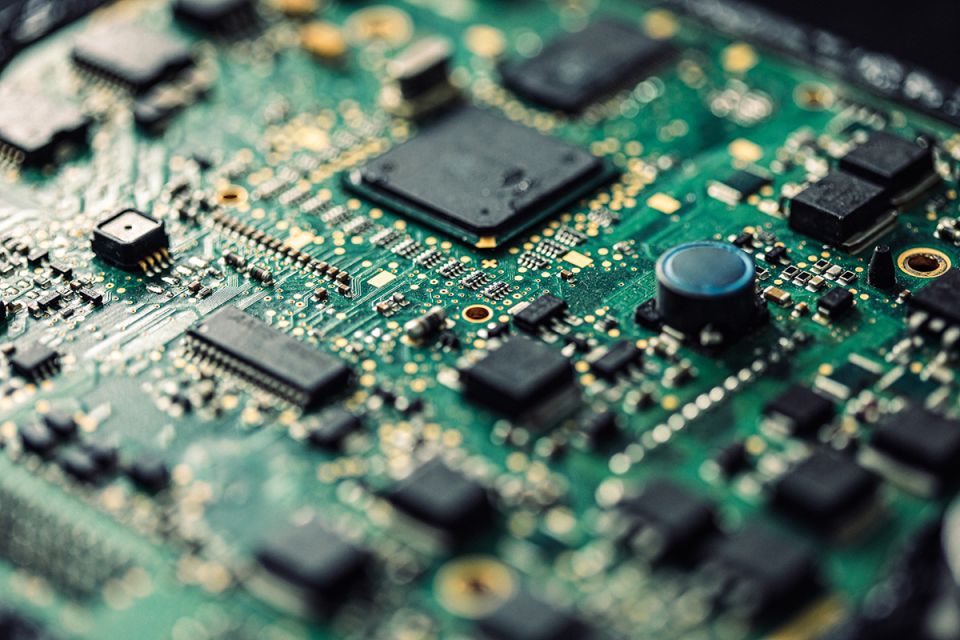 أشباه الموصلات ومساعي الصين للاستقلال التكنولوجي (2)