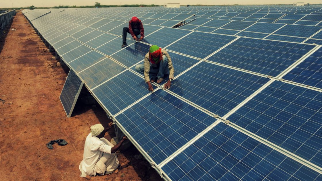 الهند تعوّل على الطاقة الشمسية