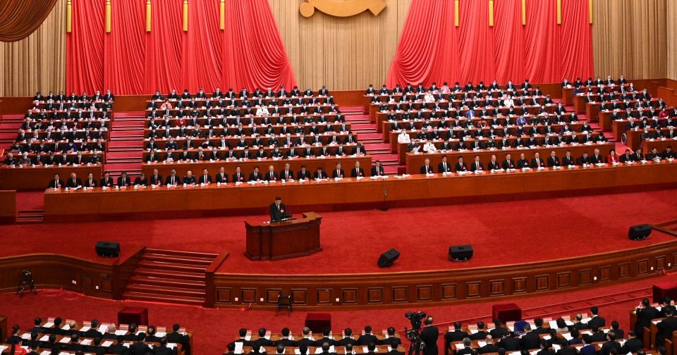 اختتام المؤتمر 20 للشيوعي الصيني بتغييرات بالمركزية وانتخاب شي لفترة ثالثة