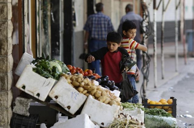 في رمضان الكريم..  تعددت الأسباب وجحيم الأسعار واحد