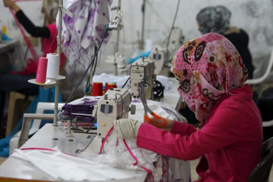 عمال فقراء و&laquo;مضروبين بحجر كبير&raquo;