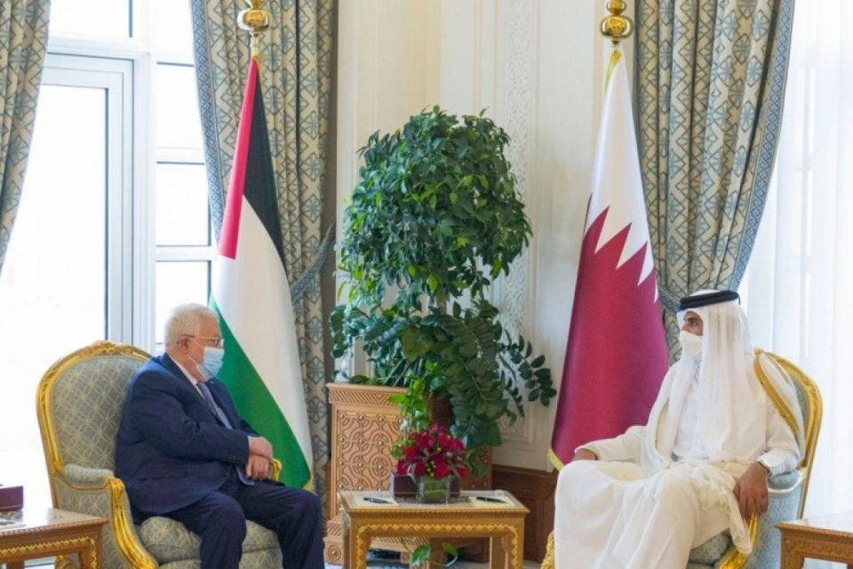 أنباء عن رفض قطر تقديم قرضٍ طلبه محمود عباس