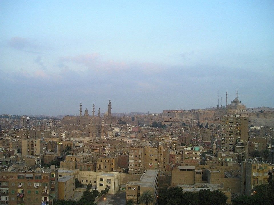 تراجع النشاط التجاري المصري غير النفطي