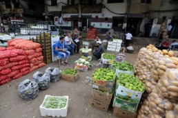 ما تبقى من عيد..! بورصة الأعياد.. بسطار السوق وحده يعمل...