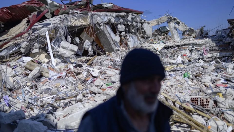 الزلزال.. زلزل أحوال الطبقة العاملة