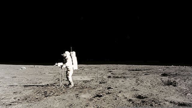 اكتشاف «أقدم صخور الأرض» على القمر