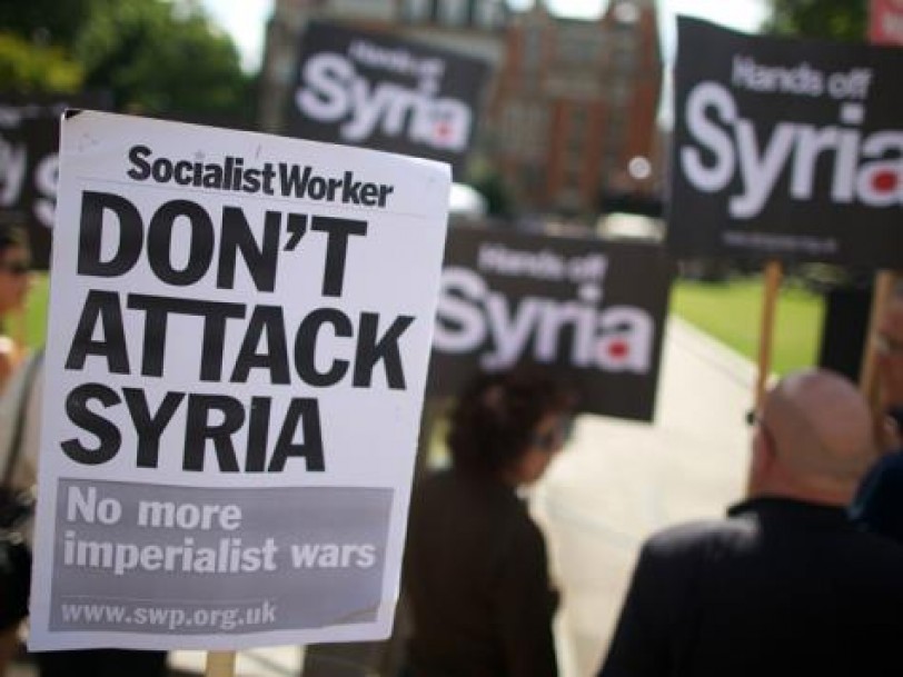 احتجاجات في واشنطن ولندن ضد احتمالية توجيه ضربة لسورية