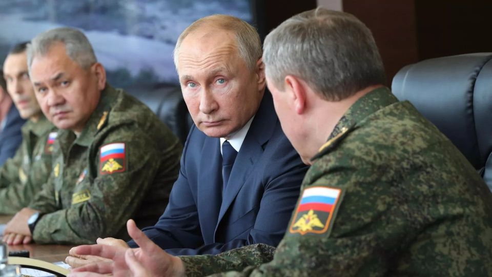 بوتين يجتمع بمقرّ قيادة العملية العسكرية الروسية في أوكرانيا