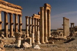 بوتين يبحث مع روحاني الأوضاع في سورية.. روسيا تعلن إرسال خبراء وروبوتات لمساعدة الجيش السوري بإزالة الألغام التي زرعها &ldquo;داعش&rdquo; بتدمر