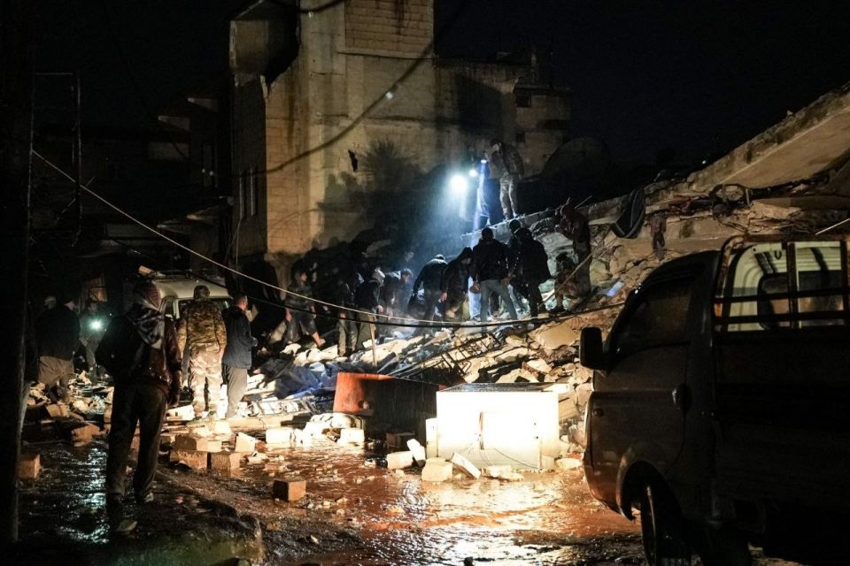 نتنياهو يزعم تلقيه «طلباً لمساعدة جرحى الزلزال في سورية»