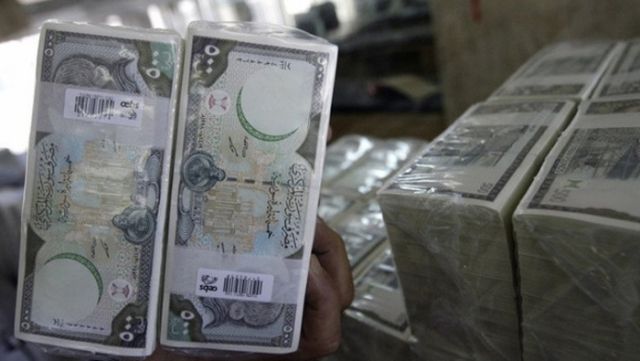 كثير من (الإيهام) في مواجهة الدولار والحلول الحقيقية موجودة!