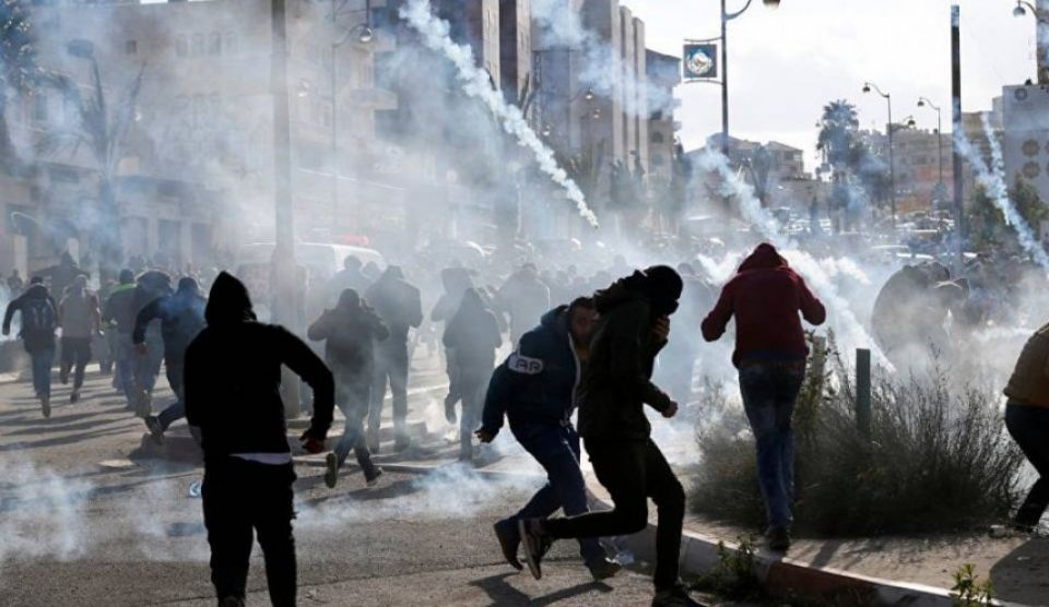 مواجهات في الشيخ جراح، وإصابات برصاص الاحتلال في الخليل