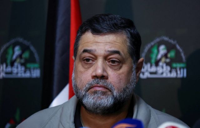قيادي في حماس: لا هدنة السبت وما زلنا ندرس ورقة صفقة التبادل