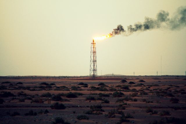غازبروم نفط تتوقع ارتفاع اقتراضها إلى ما بين 200 مليار و210 مليارات روبل